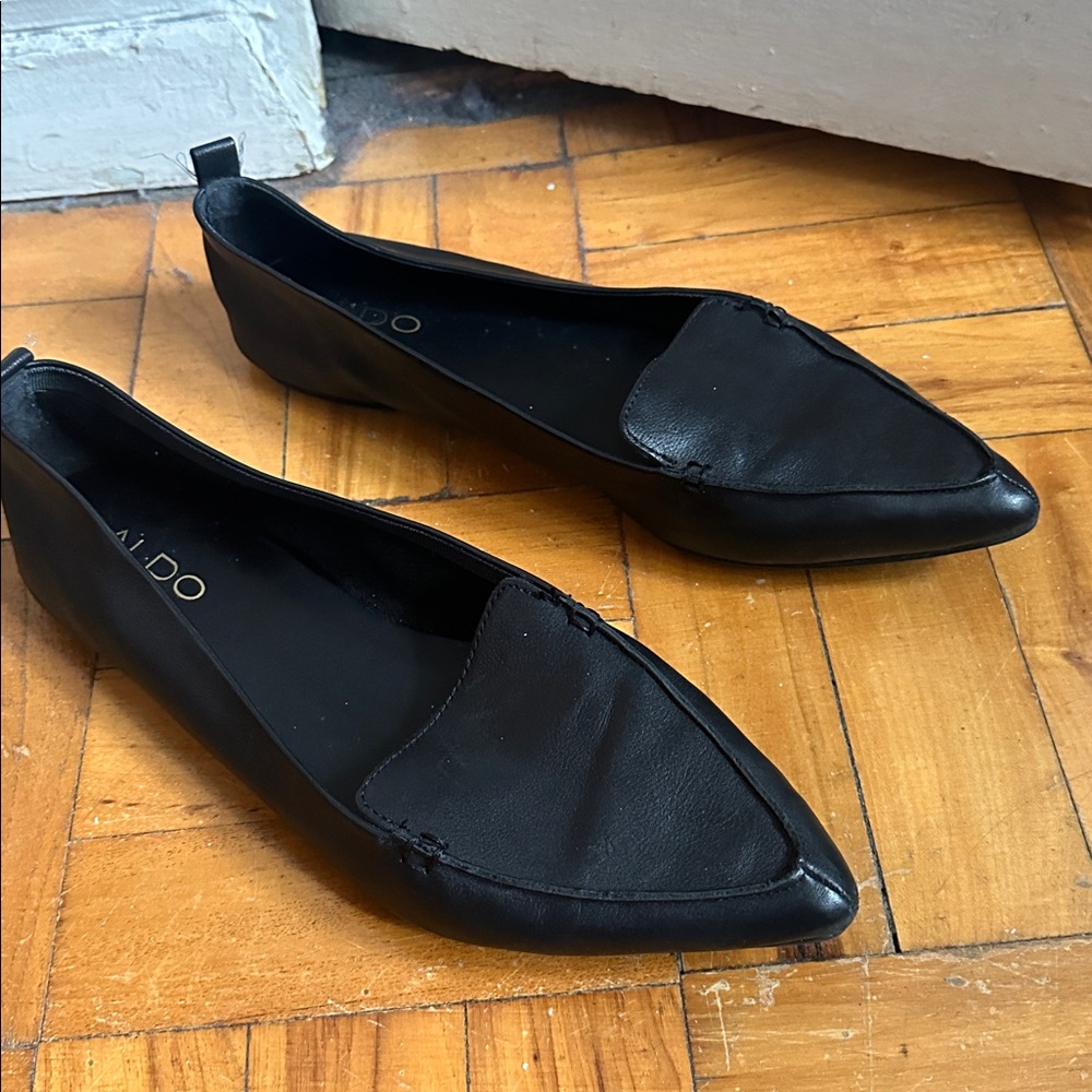 Aldo Black Pointed Toe Flats - Picture 4 of 7